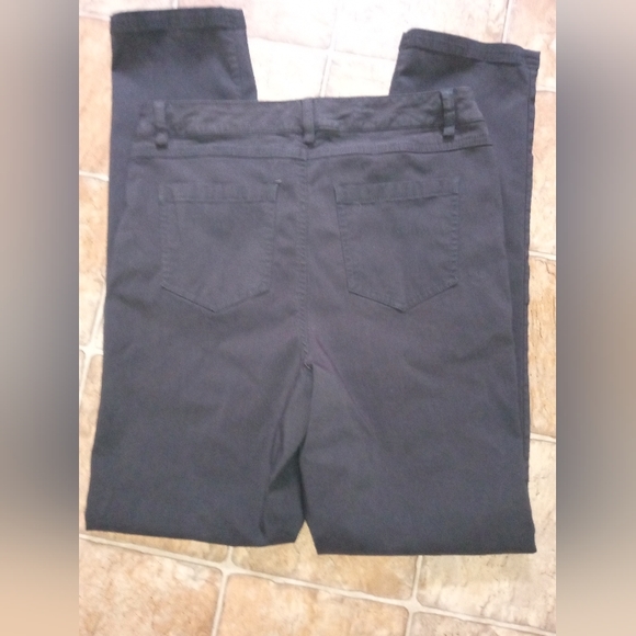 Cleo Curvy 5-Pocket Slim Pants( fit larger) - Picture 6 of 9